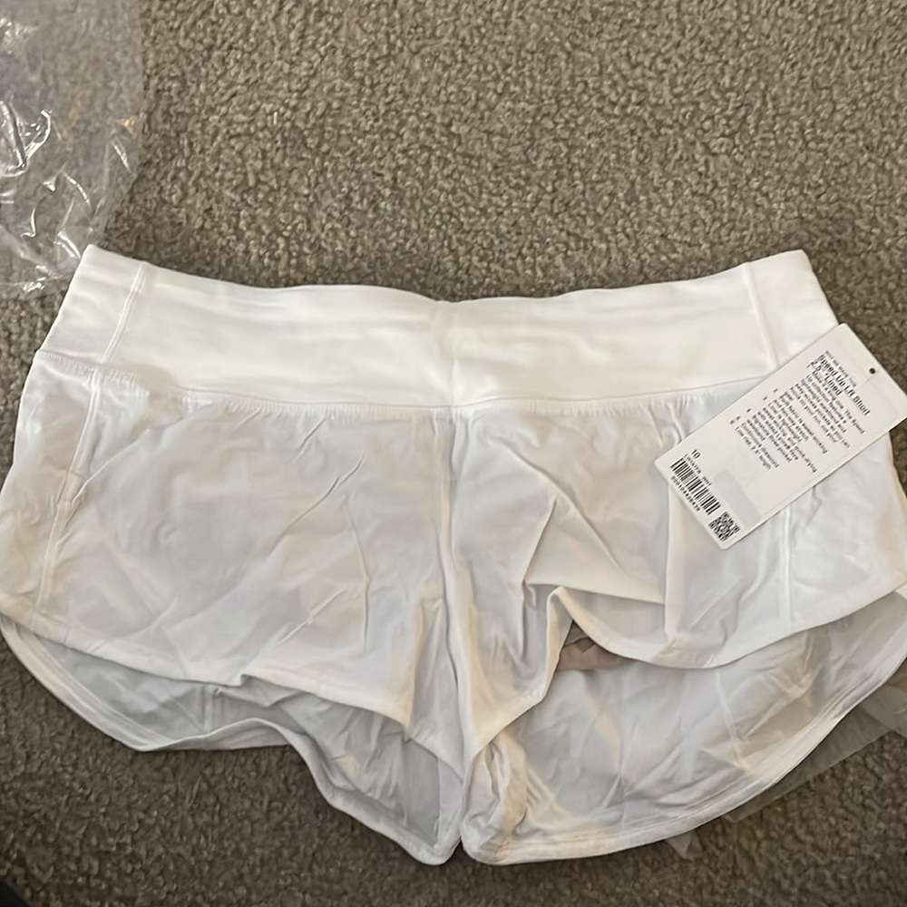 White Lululemon speed ups 2.5 inch